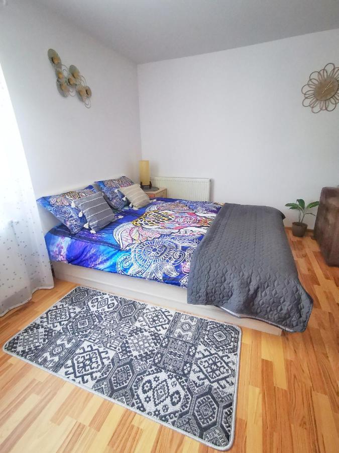 Отель 1 For Rent Клуж-Напока Экстерьер фото