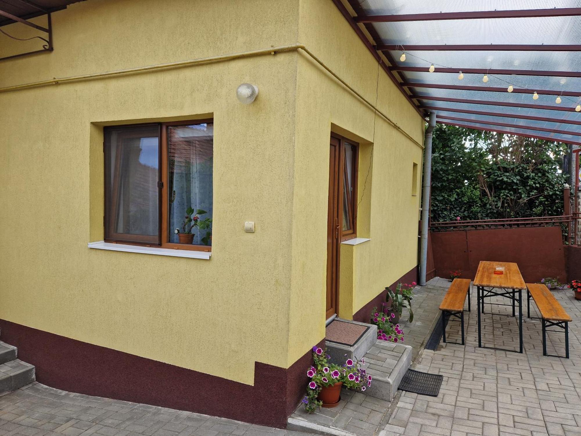 Отель 1 For Rent Клуж-Напока Экстерьер фото