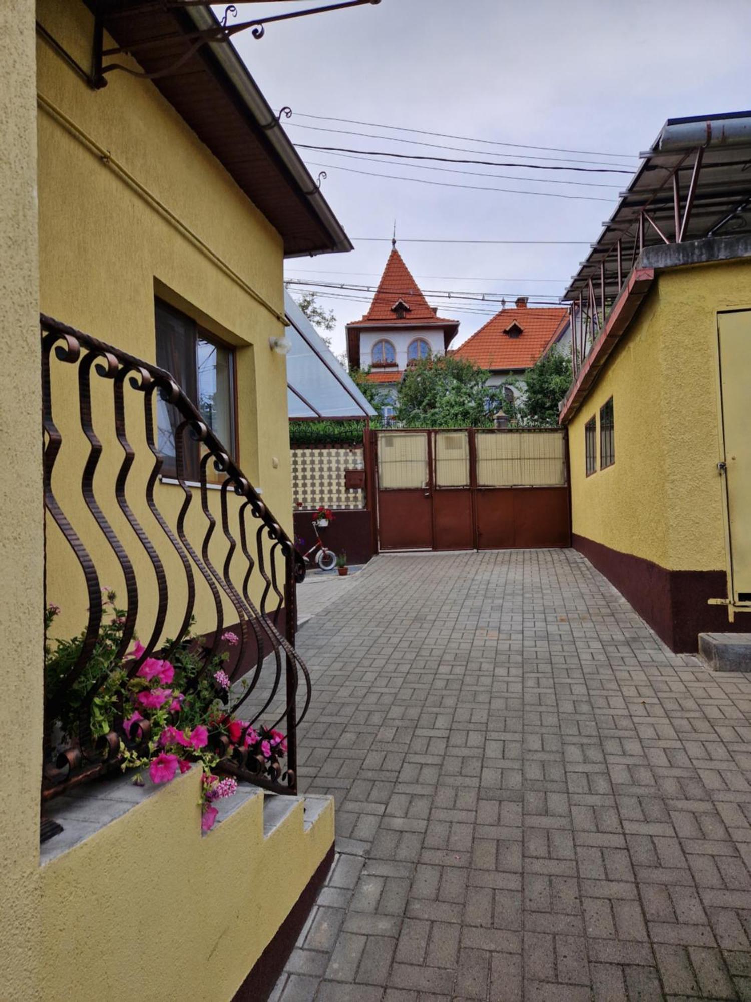 Отель 1 For Rent Клуж-Напока Экстерьер фото