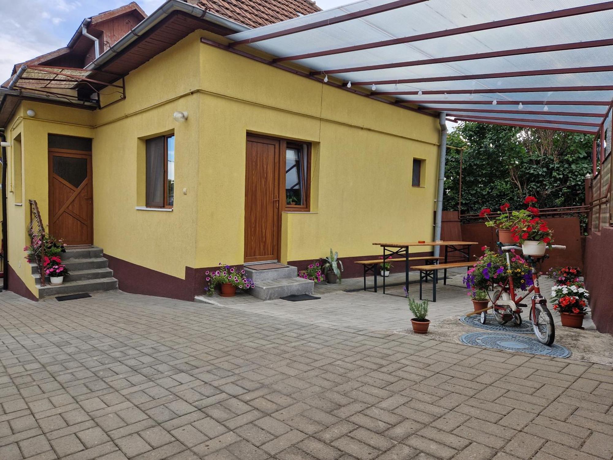 Отель 1 For Rent Клуж-Напока Экстерьер фото